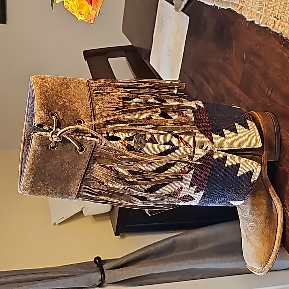 Aztec Fringe Boot Rugs - Picture 2 of 8